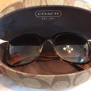 COACH Patricia sunglasses